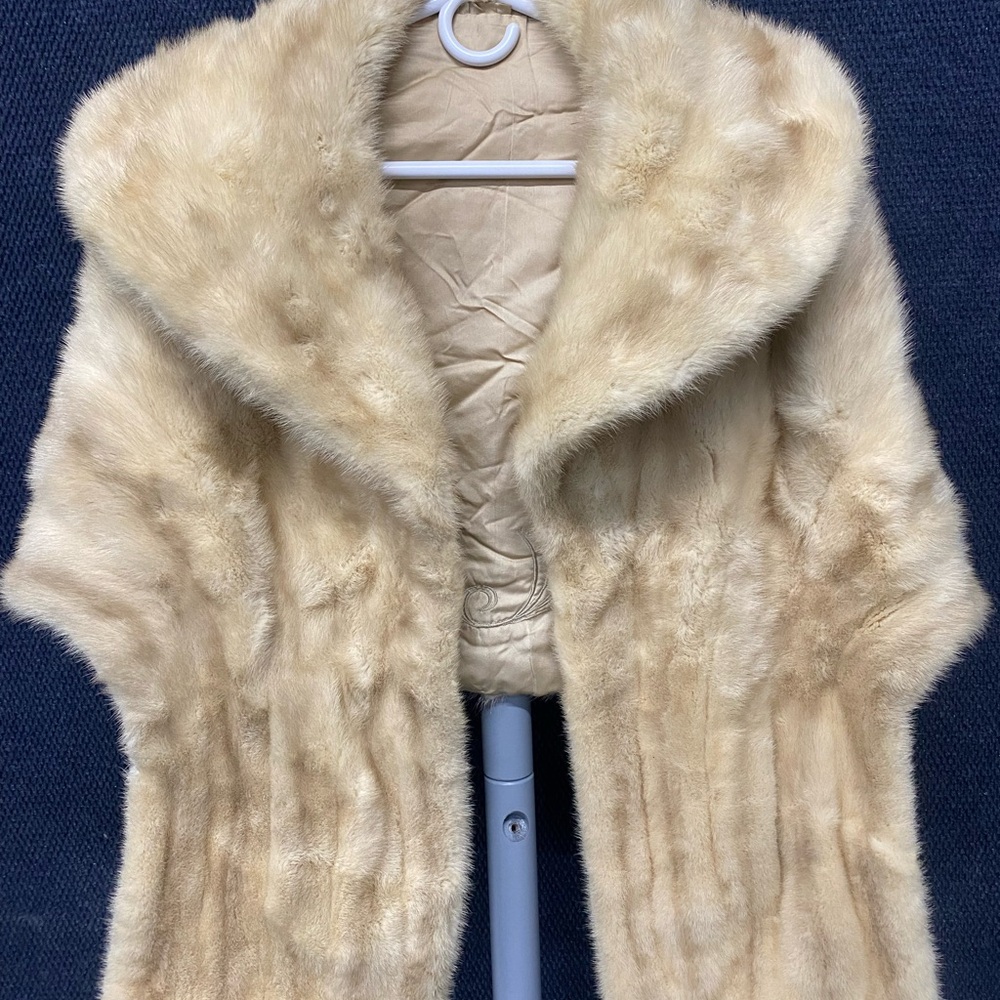 Vintage Elegant Cream Mink Fur Coat